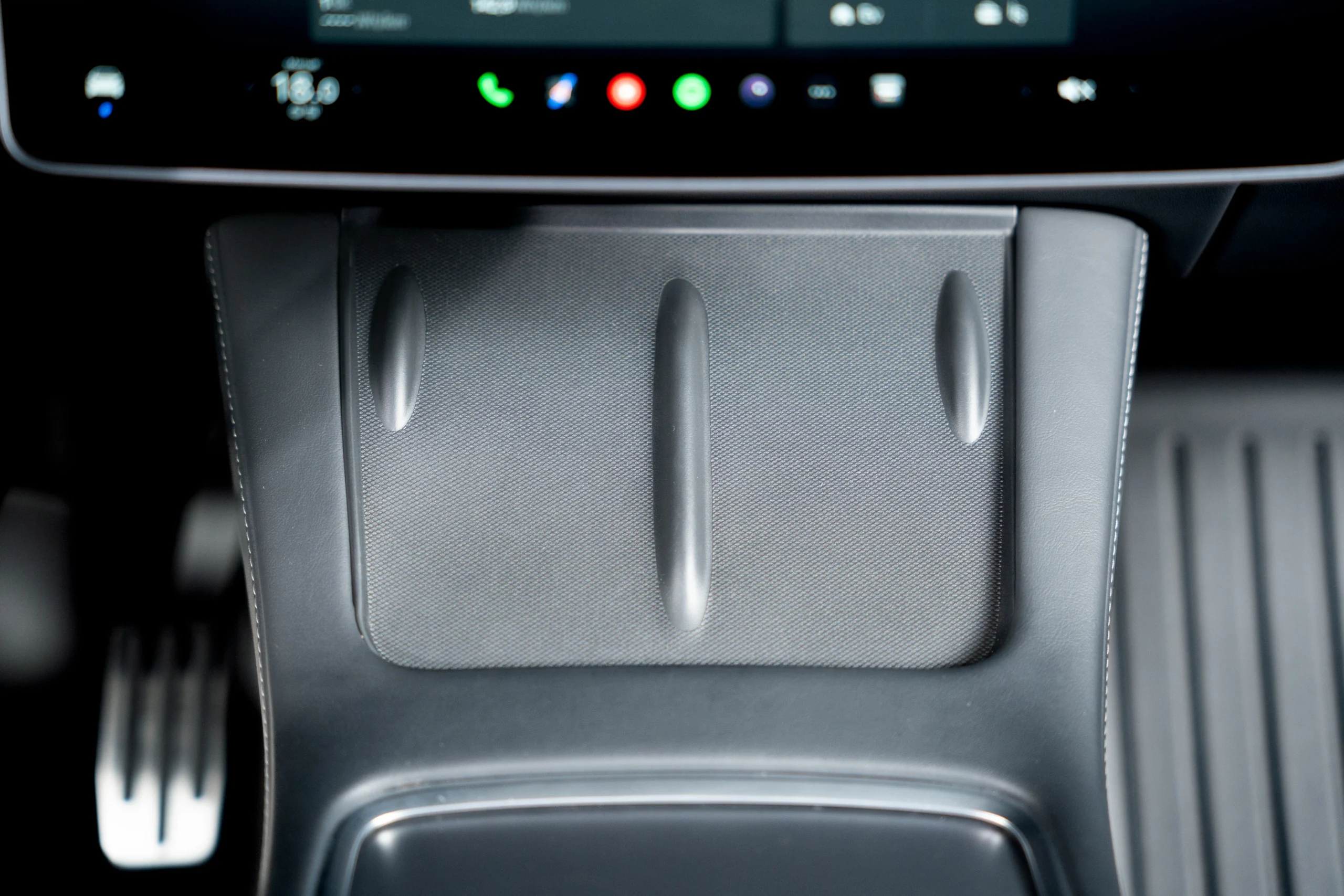 Model 3 Y Wireless Charging Pad Blocker - Image 5