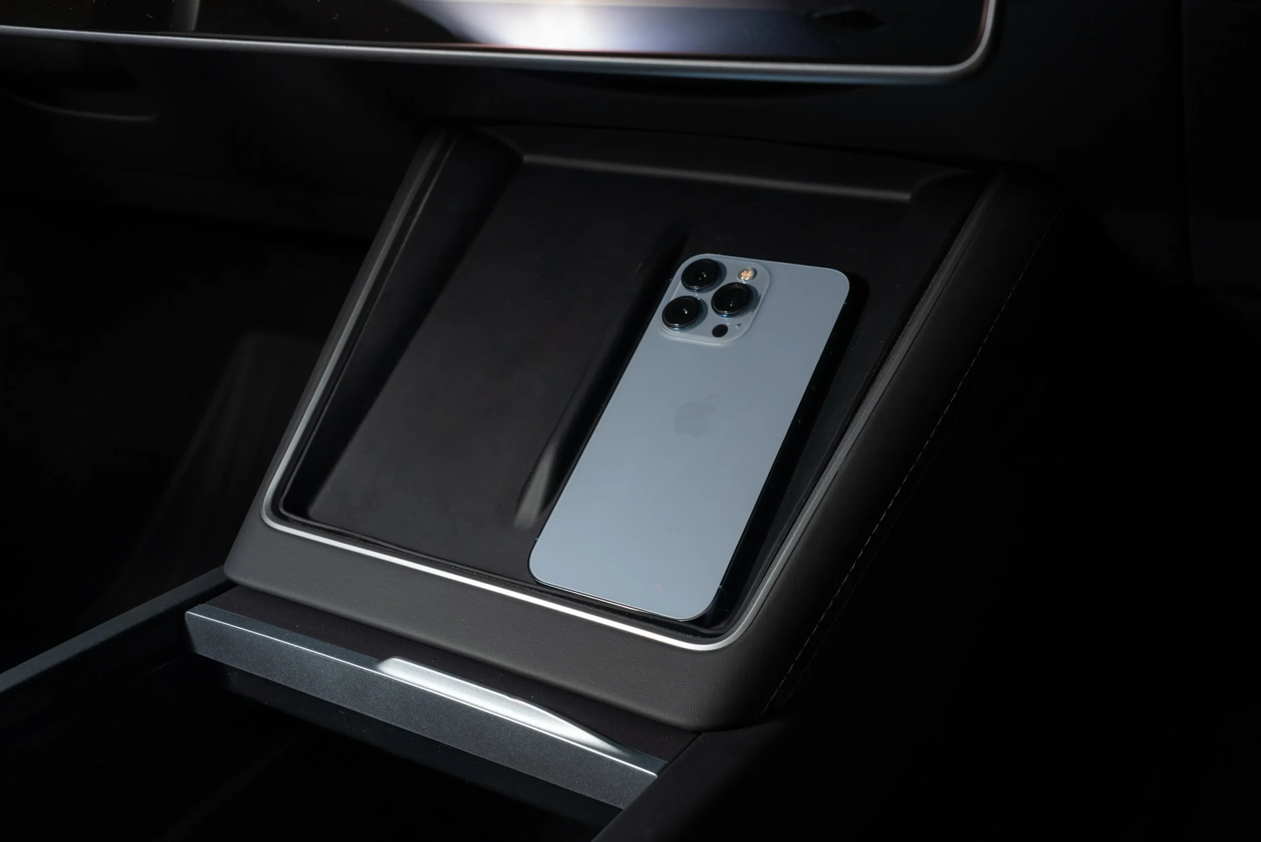 ELECTRUS Charging Pad Liner for Tesla Model Y 2025+ Juniper - Image 3