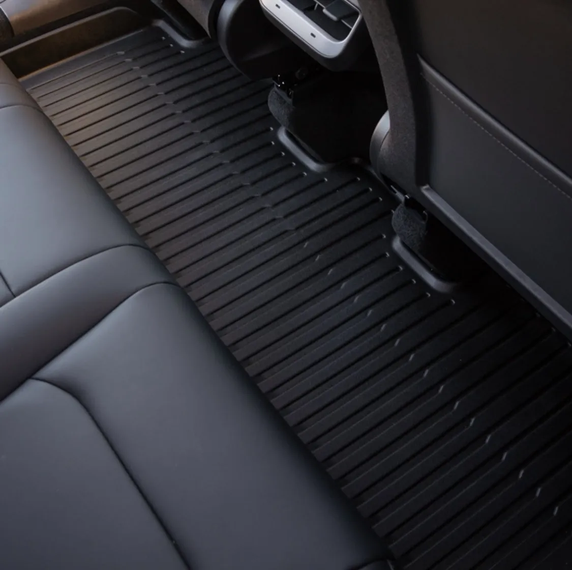 Model Y 3D All-Weather Floor Mat Set - Image 4