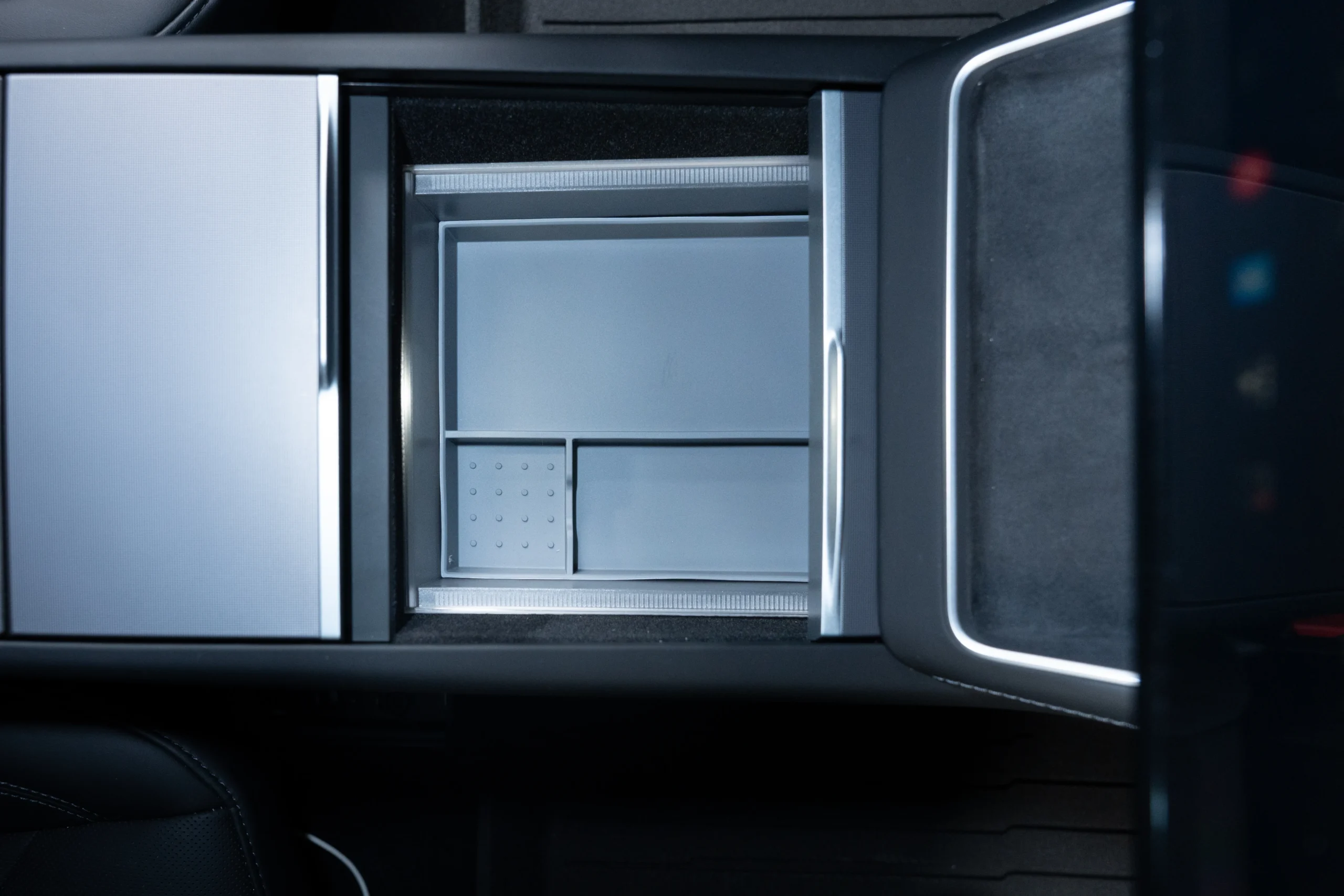 Premium Center Console Organizer for Tesla Model Y 2025+ Juniper - Image 3