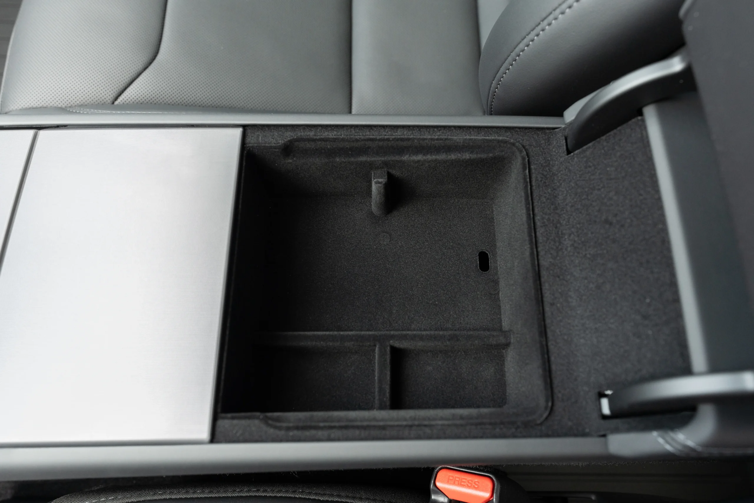 Model Y 2025+ Juniper Armrest Organizer - Image 2