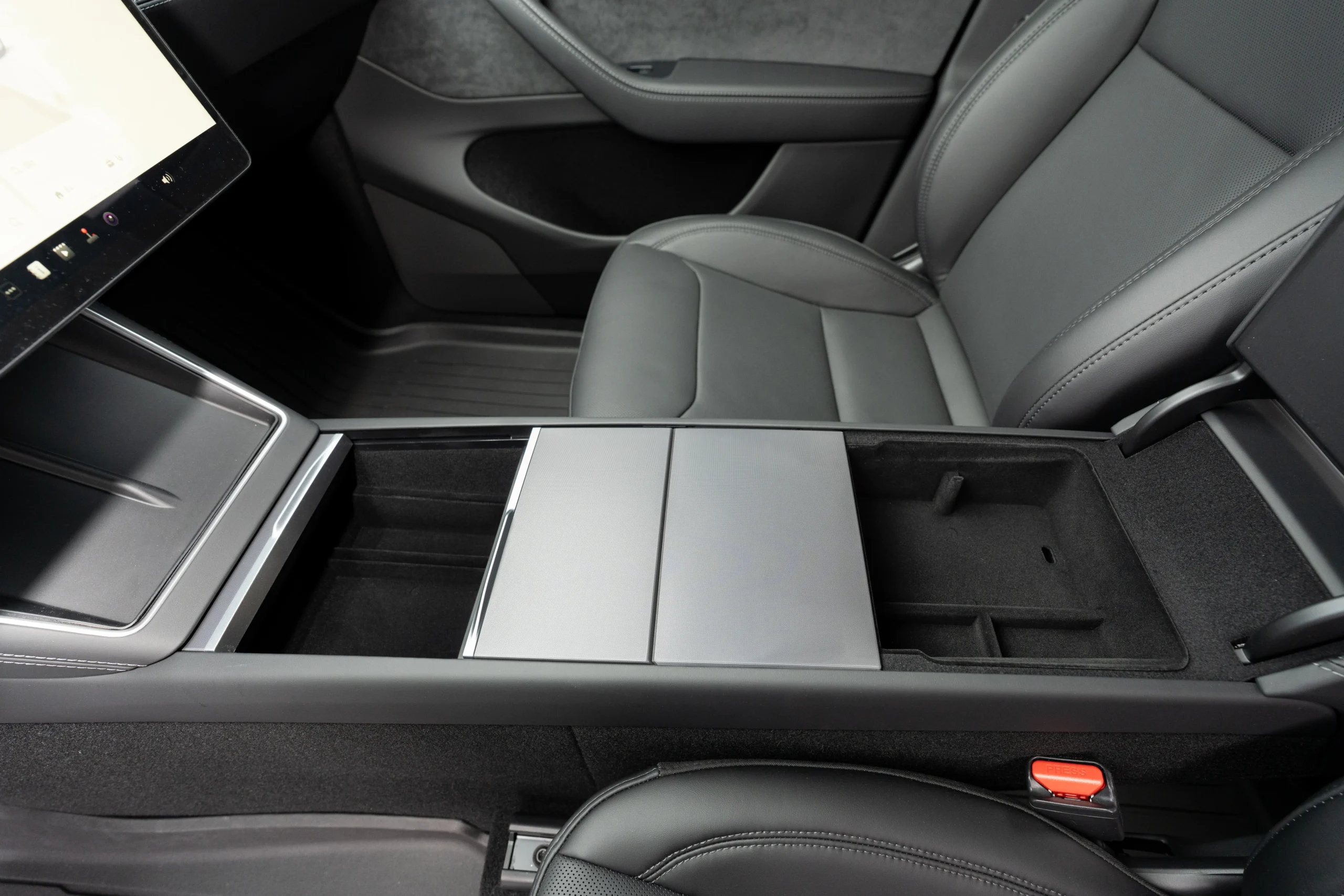 Model Y 2025+ Juniper Armrest Organizer - Image 4